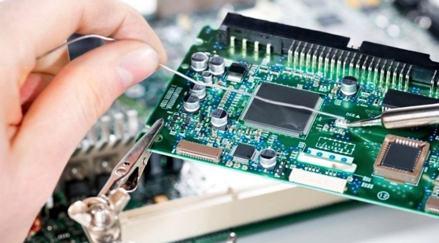 آموزشهای لازم برای تعمیرات برد الکترونیکی